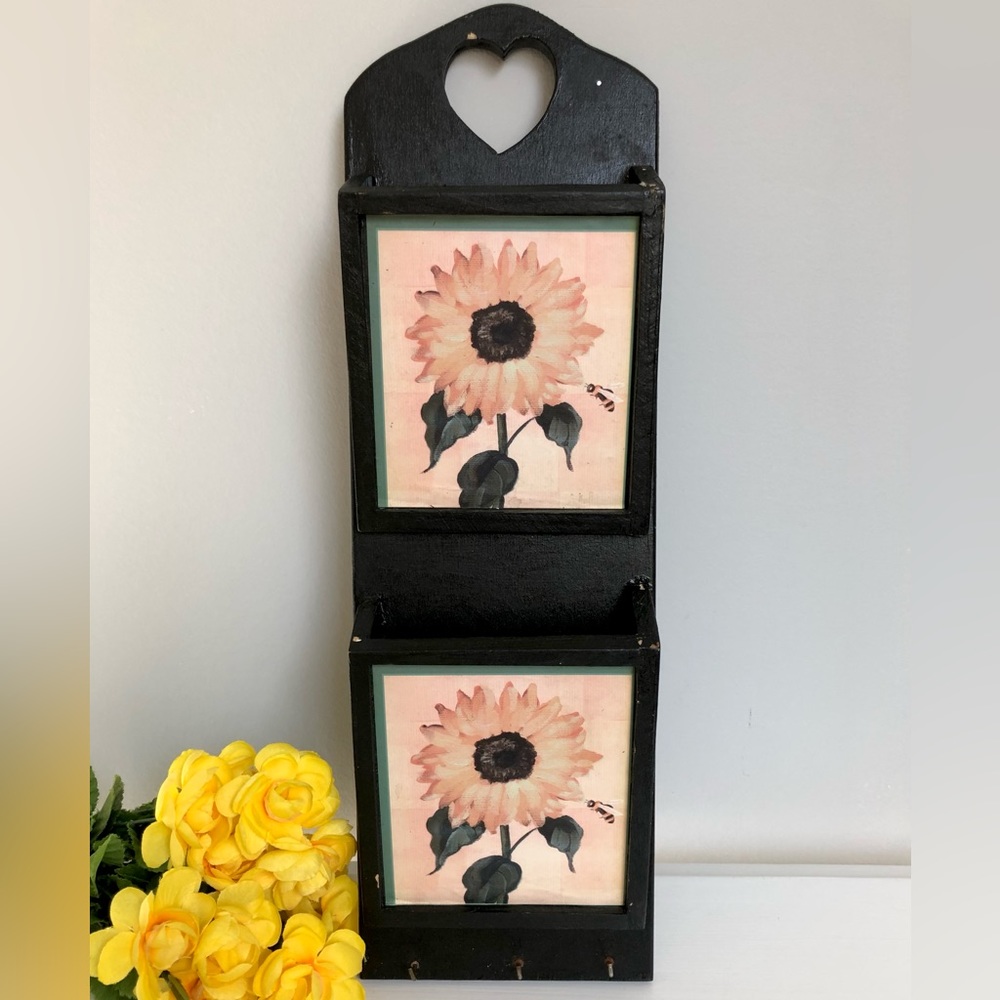 Vintage Wooden Heart Sunflower Letter Organizer & Key Holder
